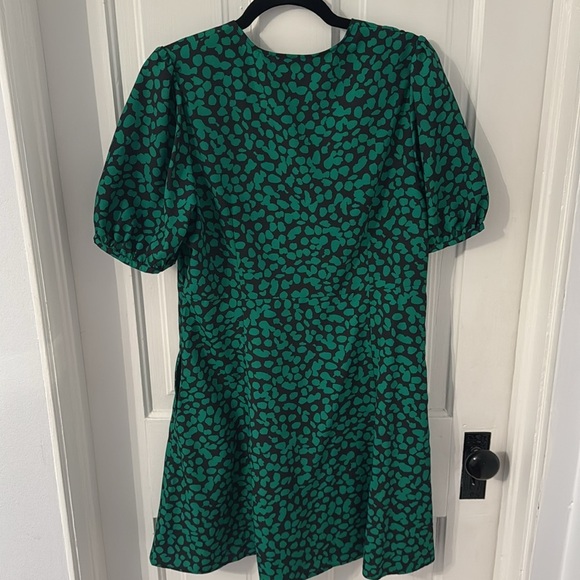 Uniqlo // Green Puff Sleeve V-Neck Sundress - Picture 6 of 6